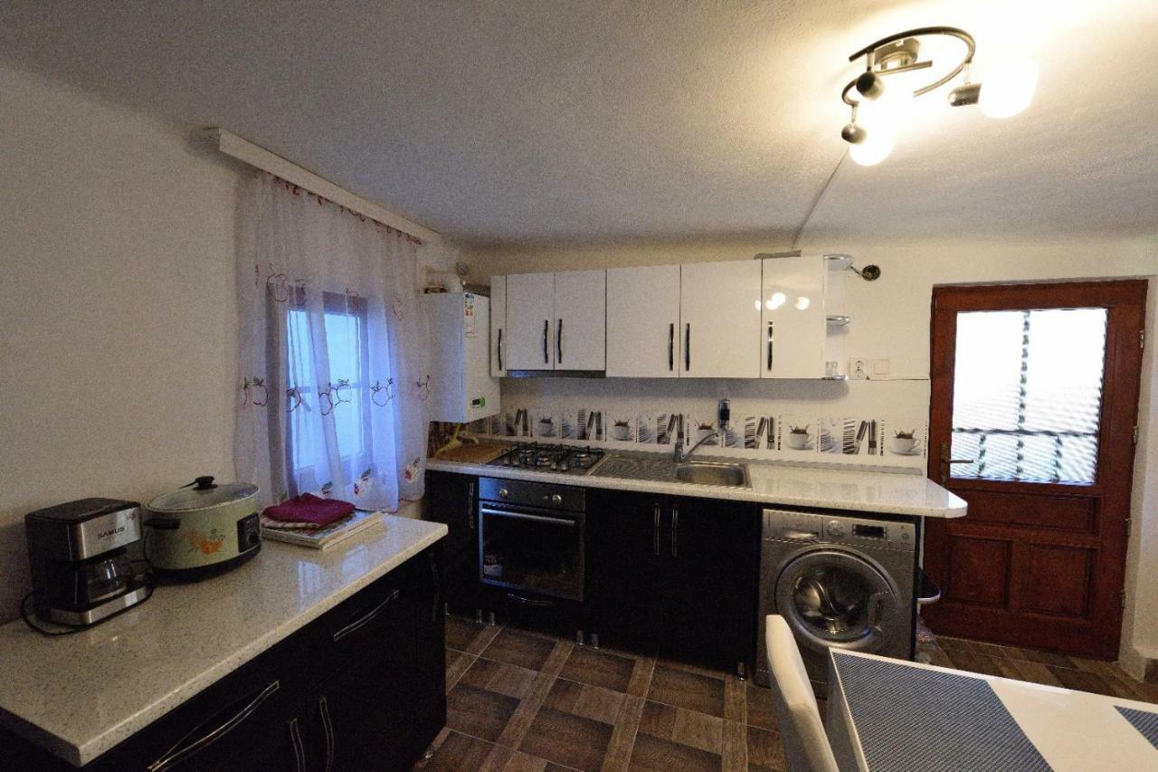 Hotel Casa Optim à Călimăneşti Extérieur photo