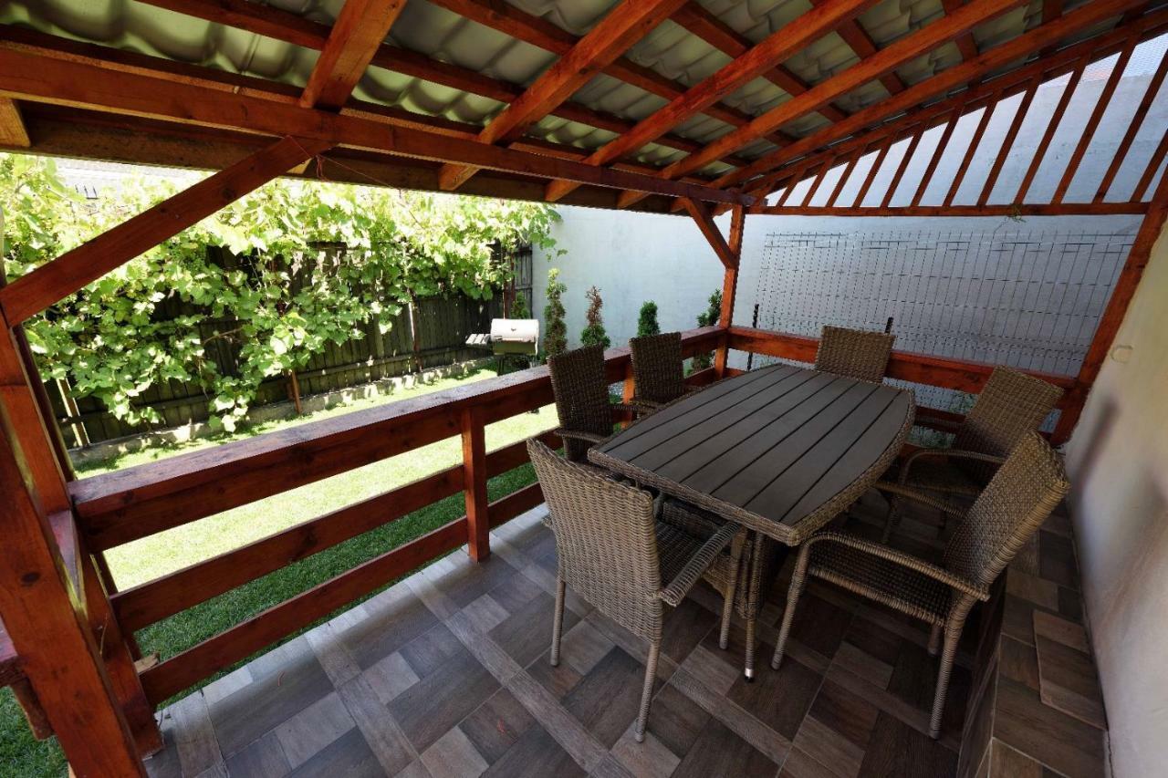Hotel Casa Optim à Călimăneşti Extérieur photo