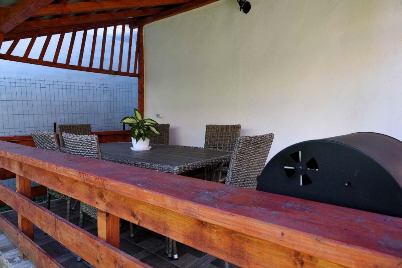 Hotel Casa Optim à Călimăneşti Extérieur photo