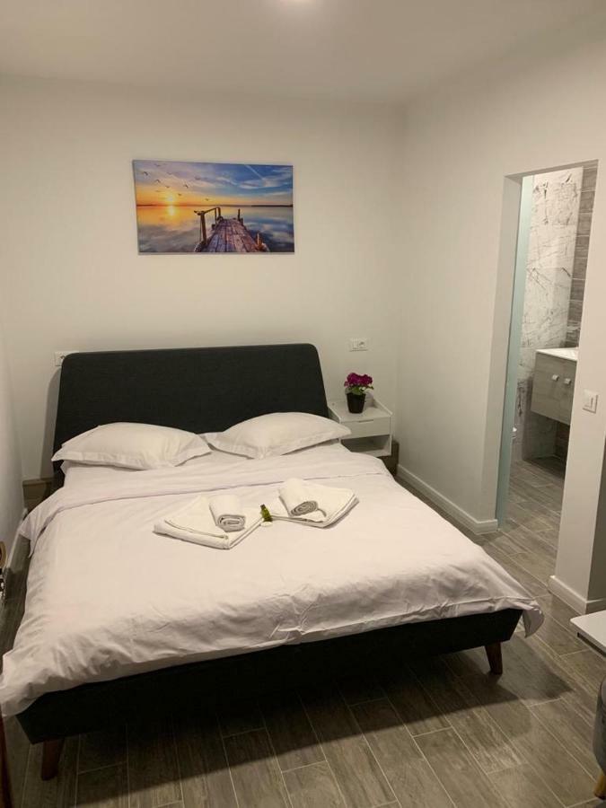 Hotel Casa Optim à Călimăneşti Extérieur photo